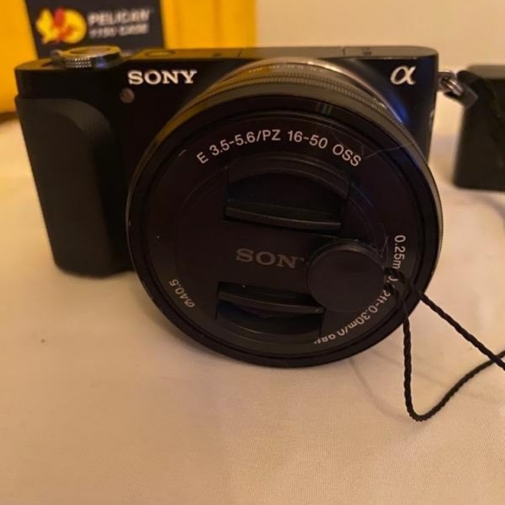 Sony NEX-3N Camera + Hard Pelican Case